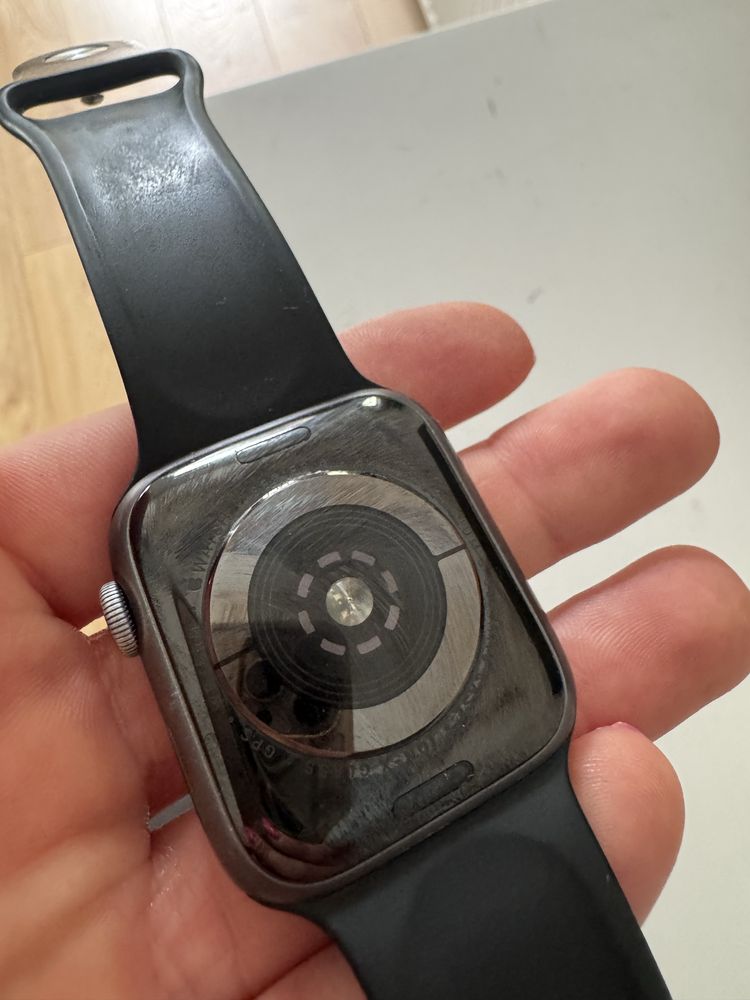 Zegare Apple Watch 4