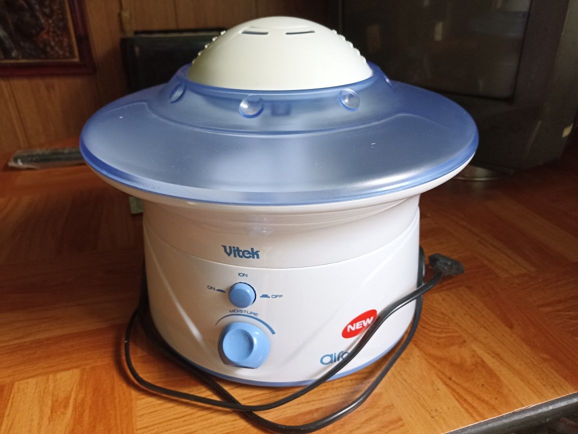 Продам увлажнитель воздуха Vitek