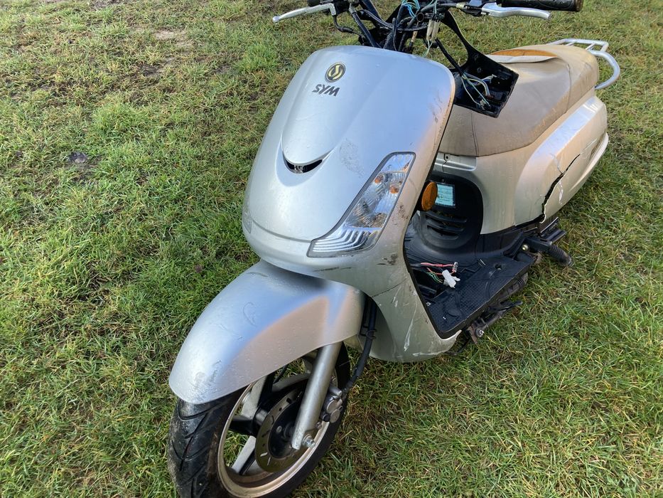 Sym Fiddle II 125 czasza silnik lagi osłony owiewki kokpit linka częśc