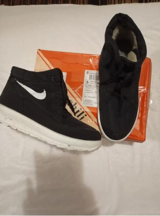 Ботінки жіночі зимові