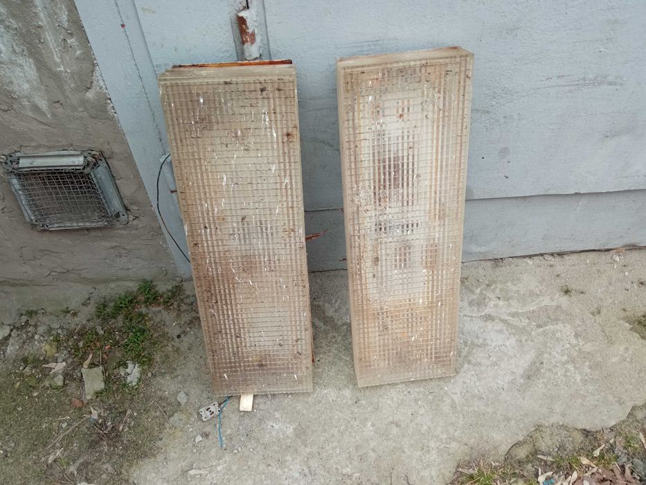 Лампи плафони ліхтарі на дачу в гараж