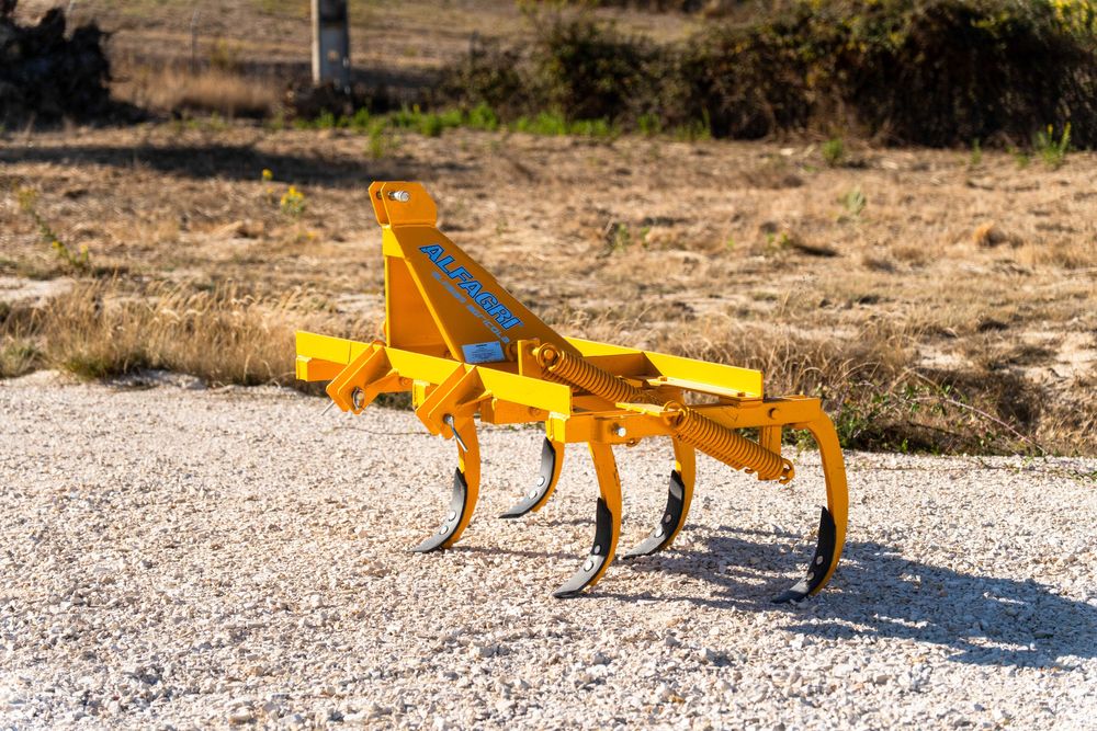 Escarificador Mola Dupla 5D e 7D (Chassi Baixo P/Vinhas e Pomares)