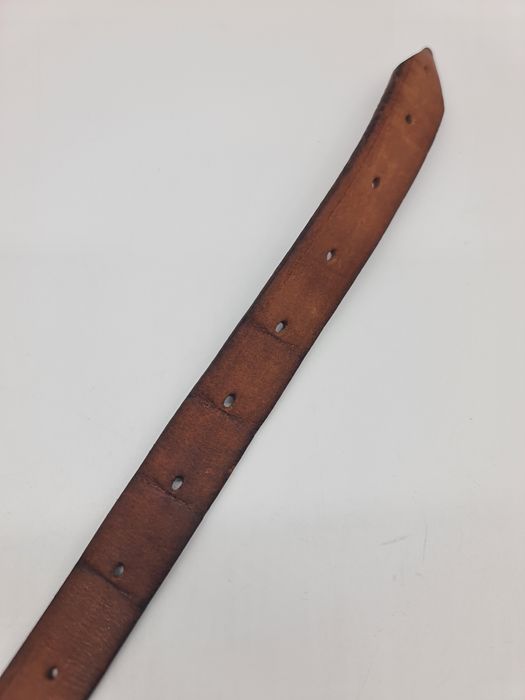 Cinto para senhora em pele castanha 115 cm
