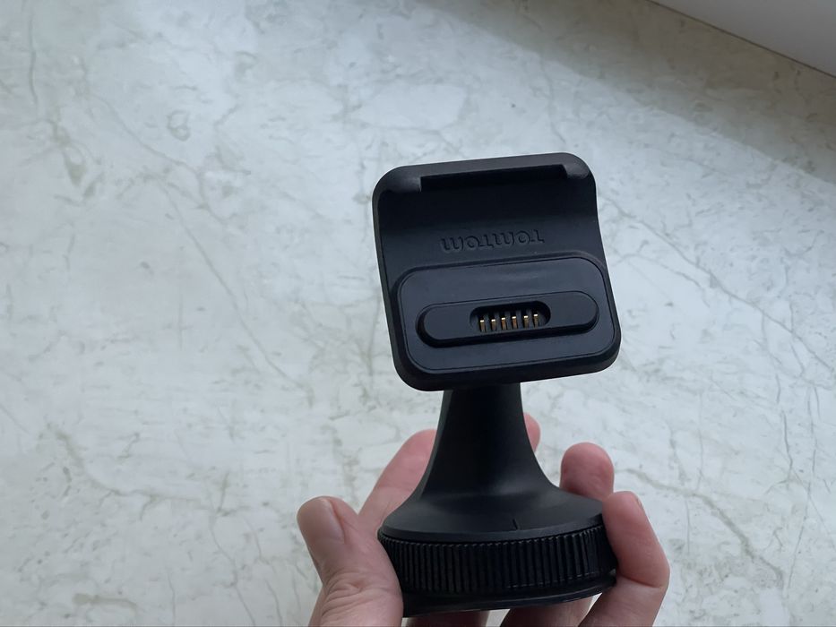 Навігатор TOMTOM go professional 620