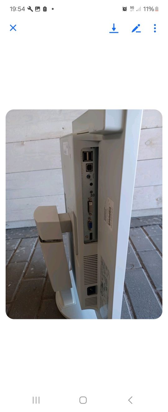 Monitory MultiSync EA223WM