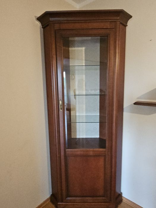 Witryna narożna drewniana