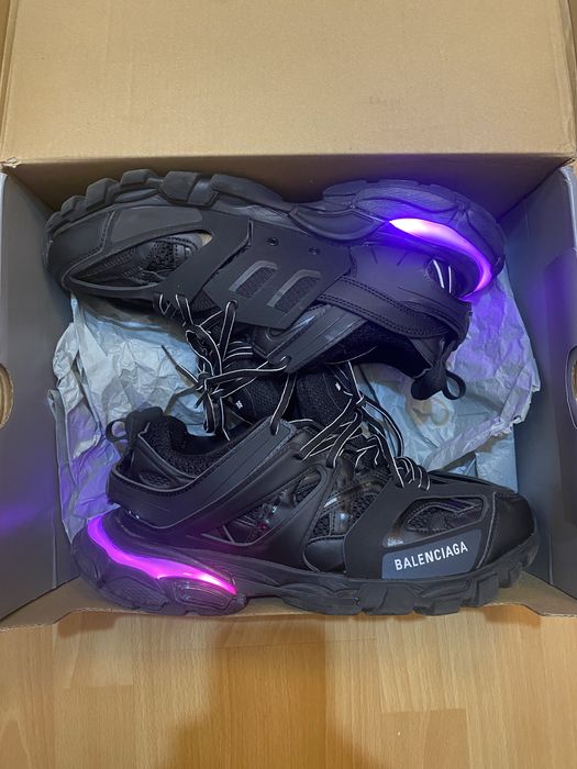Balenciaga track led