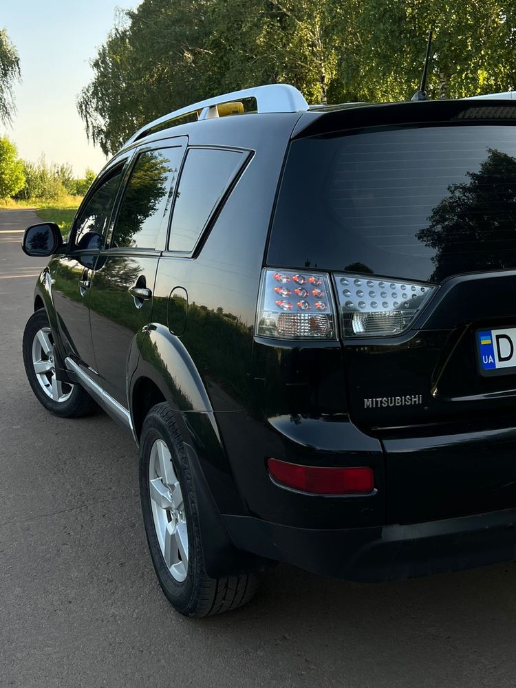 Mitsubishi Outlander XL 3.0 v6