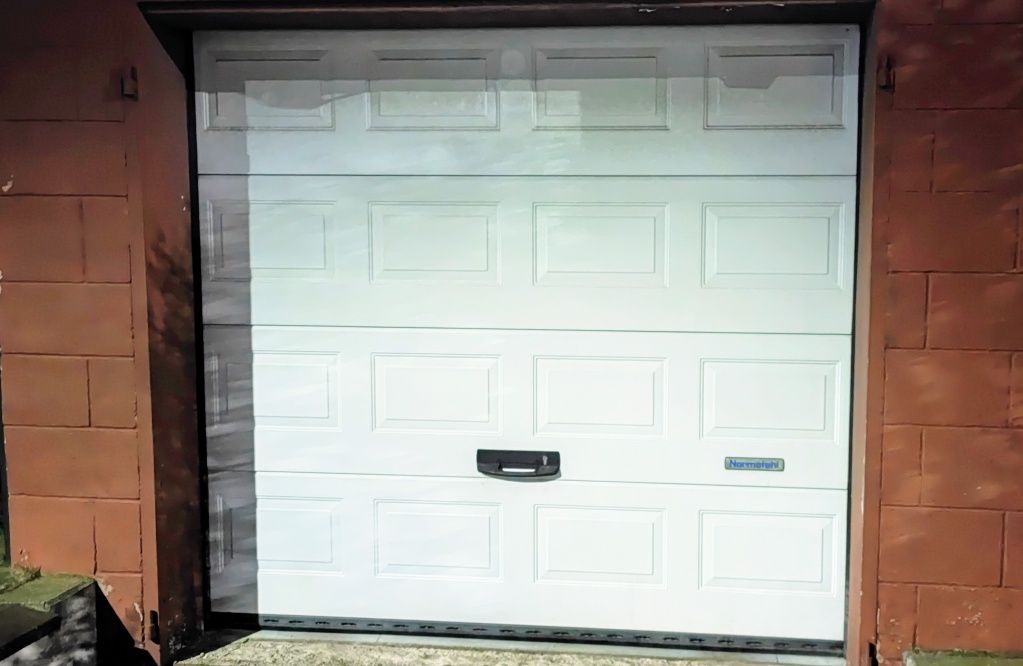 Brama garażowa segmentowa Normstahl 250x230 cm