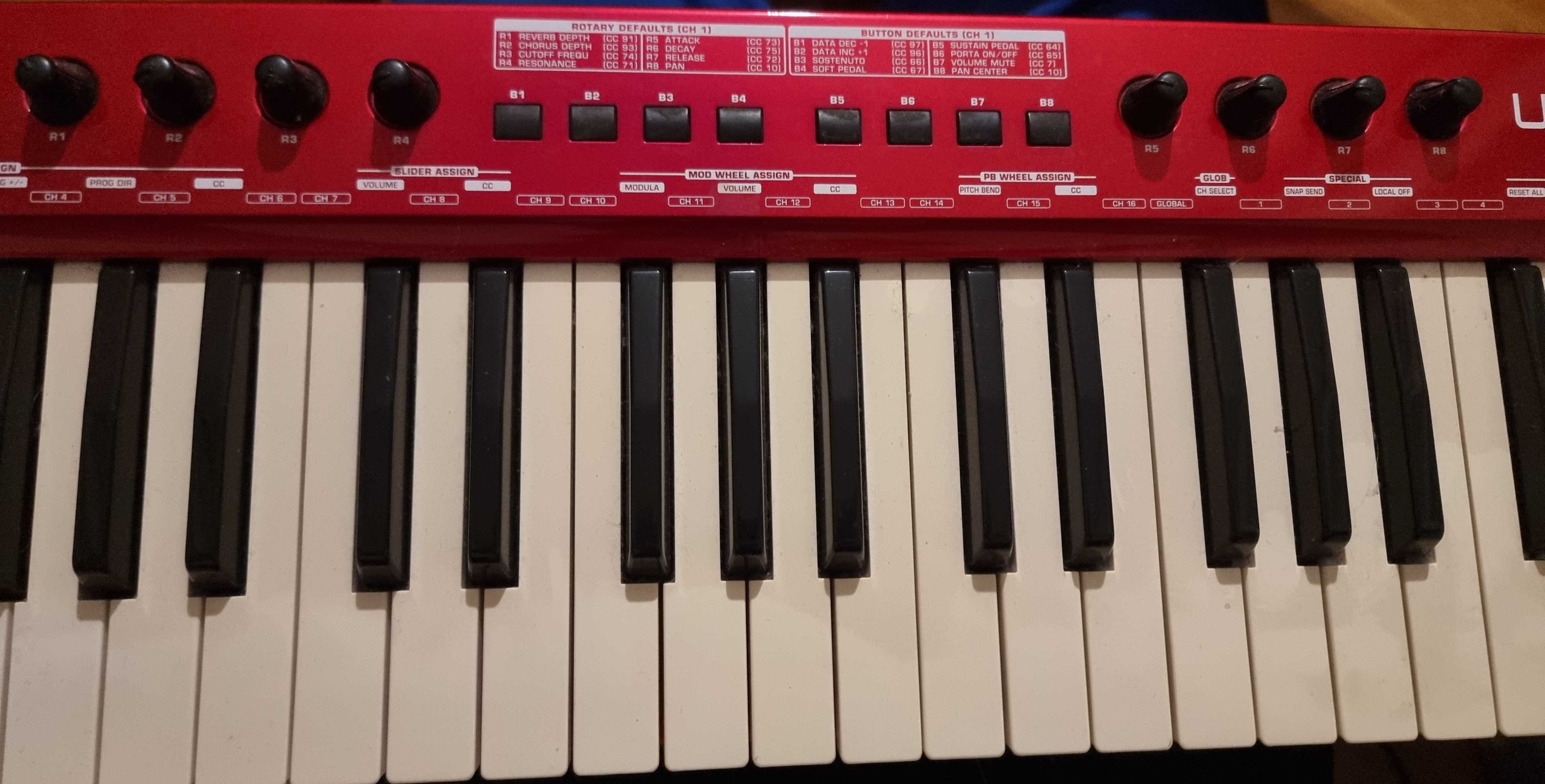 Okazja 60% ceny nowego Klawiatura MIDI U Control Behringer umx 490