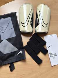 Щитки Nike футбольні