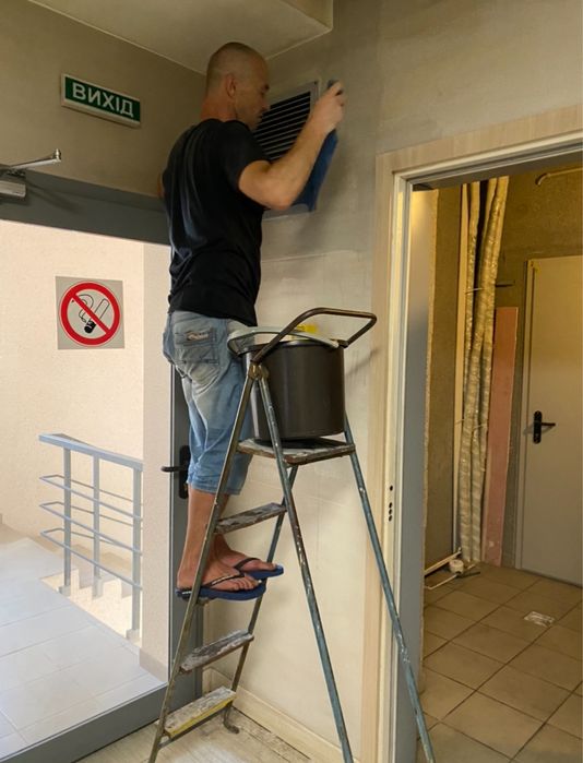 Клінінгова компанія «Cleaning Lab.»