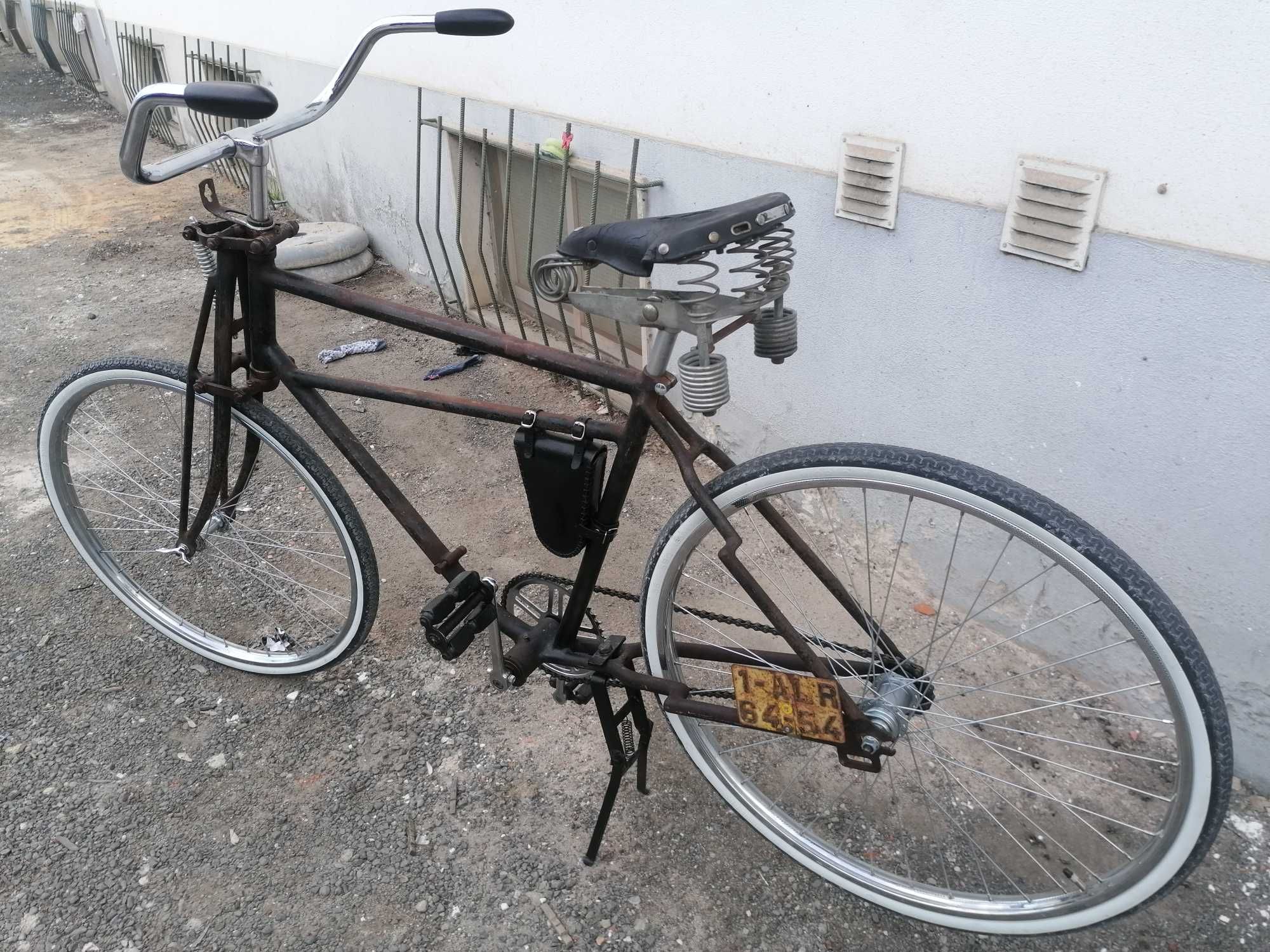 Bicicleta antiga Humber