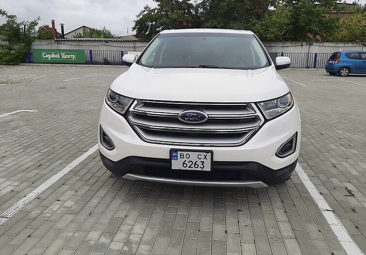 Ford Edge 2017.