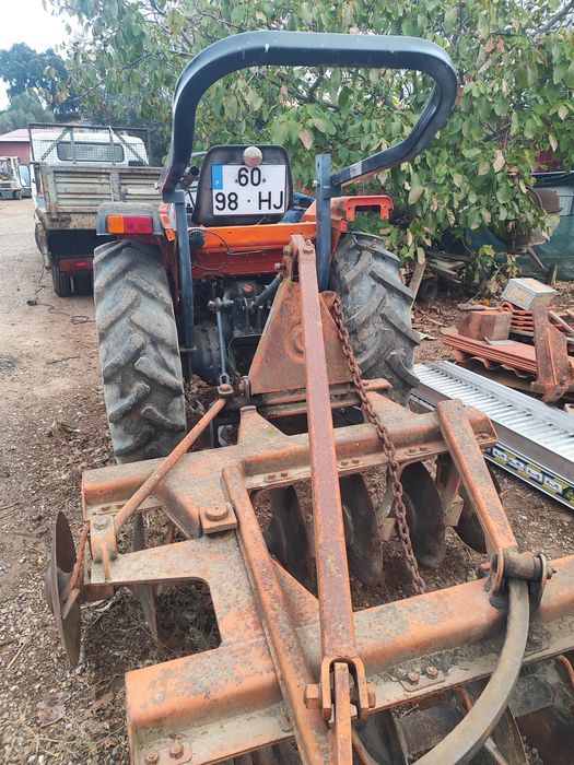 Trator Kubota L3300