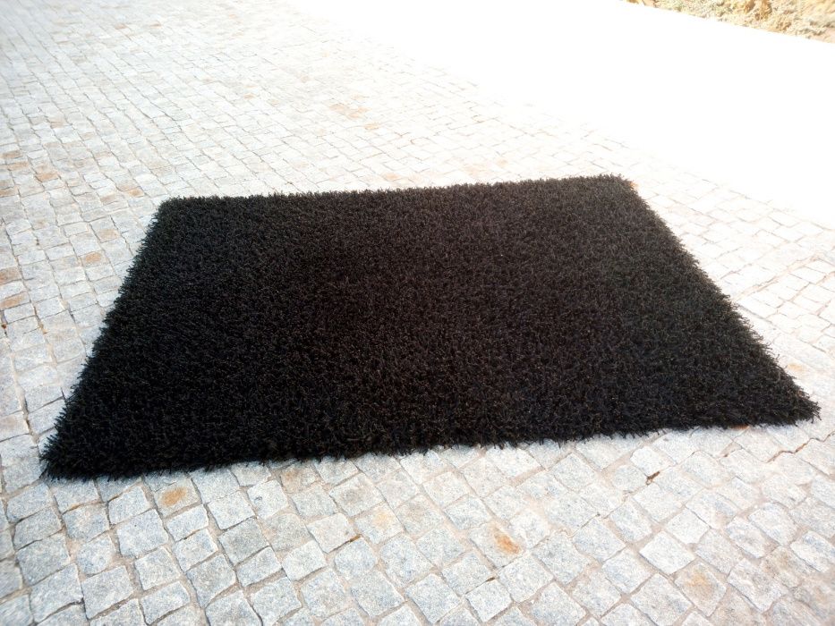 Tapete pelo grande preto 1,60 X2,30 m