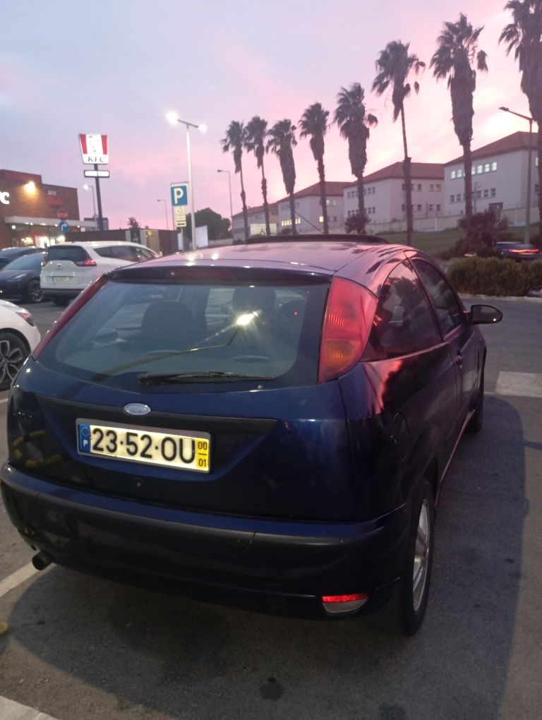 Ford focus 3p 1.6 Coupé 120cv impecável