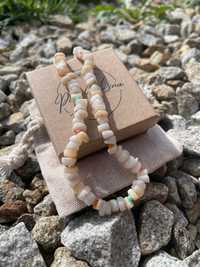 Naszyjnik z muszli z kolorowymi koralikami handmade