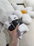 6 par skarpet Nike z czystego bawełny. Białe, długie, Rozmiar L/M
