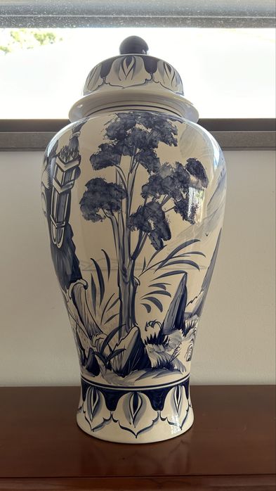Jarro/Louça de Porcelana