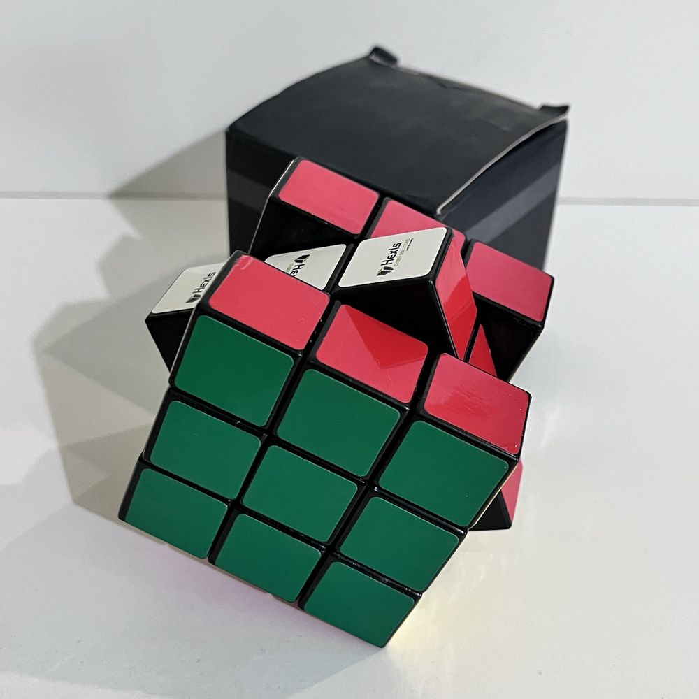 Кубик рубика, головоломка RUBIK’S