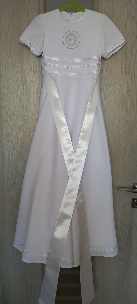 Sukienka komunijna długość  113cm