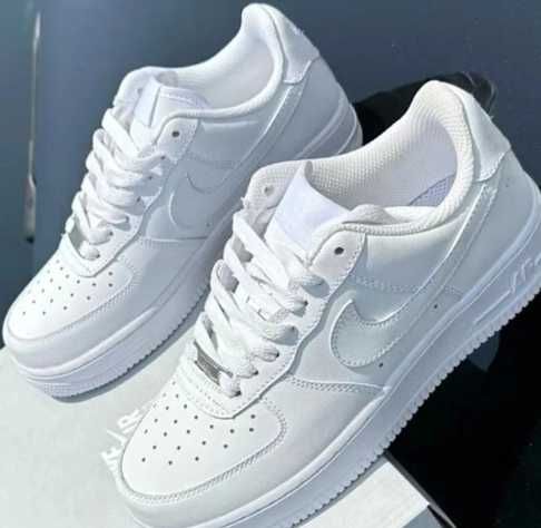 Nike Air Force 1 Low '07 White R.43