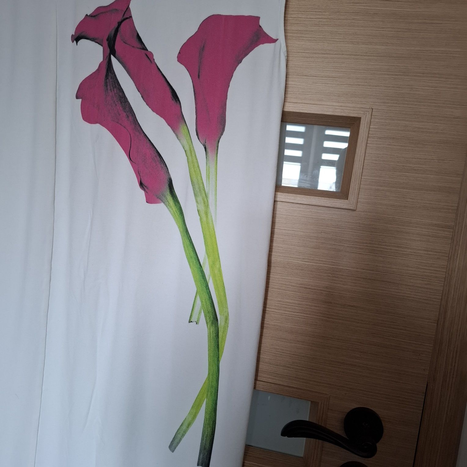 Sukienka z kwiatami