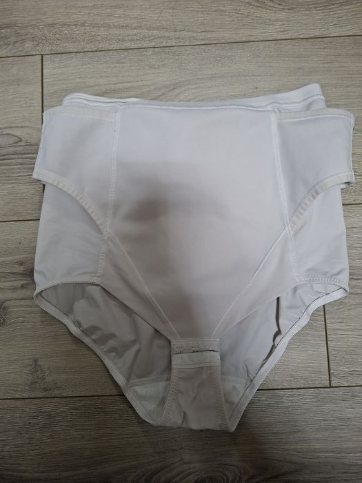 Труси-бандаж післяпологові із застібкою 1885 Anita