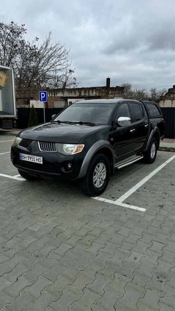 Продам Mitsubishi L 200 sportero