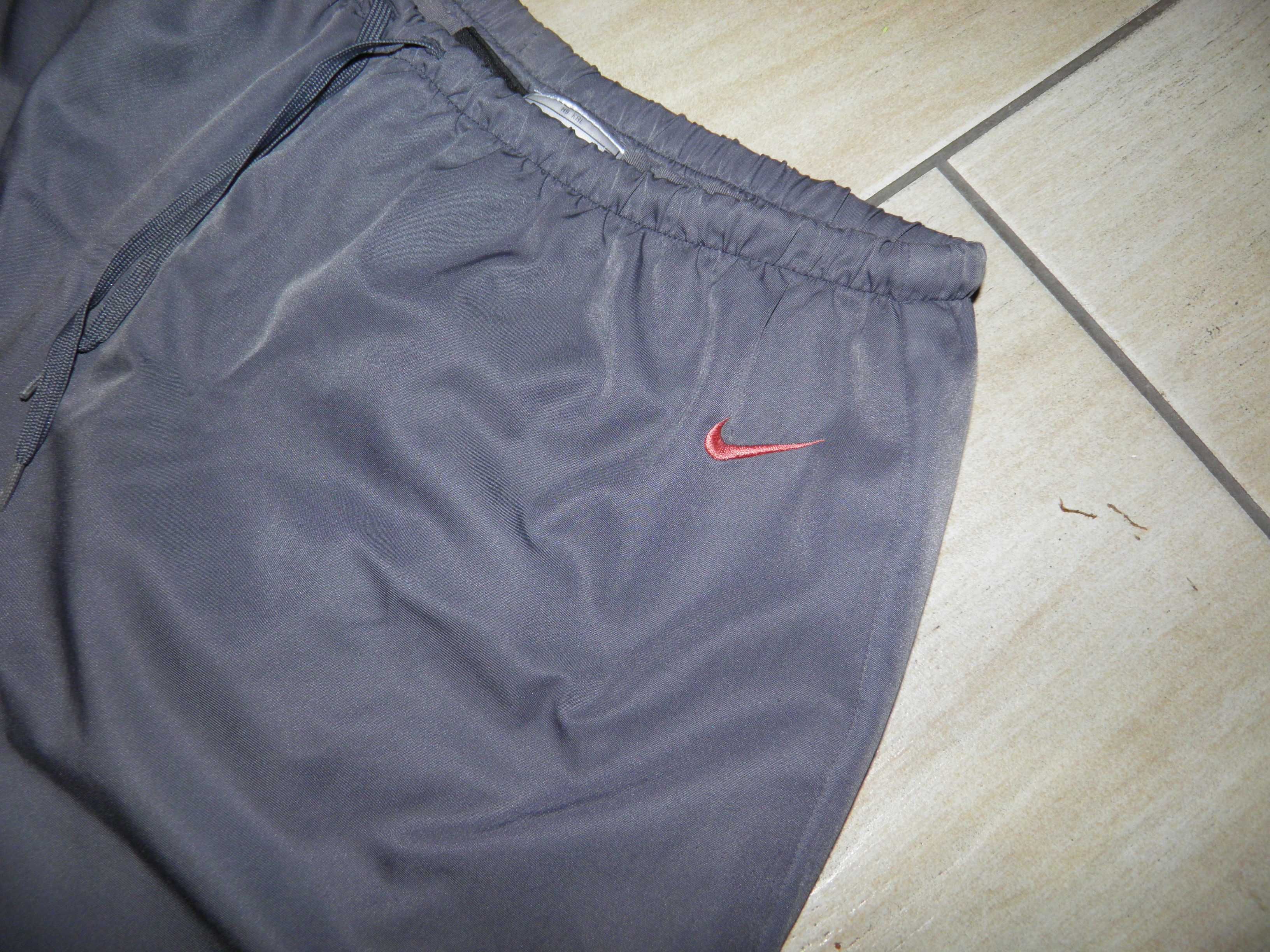 Spodnie dresowe damskie Nike r M