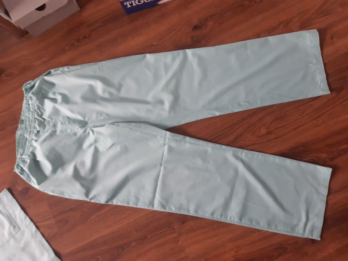 Komplet medyczny Uniform medyczny seledynowy M Bluza i spodnie medyka