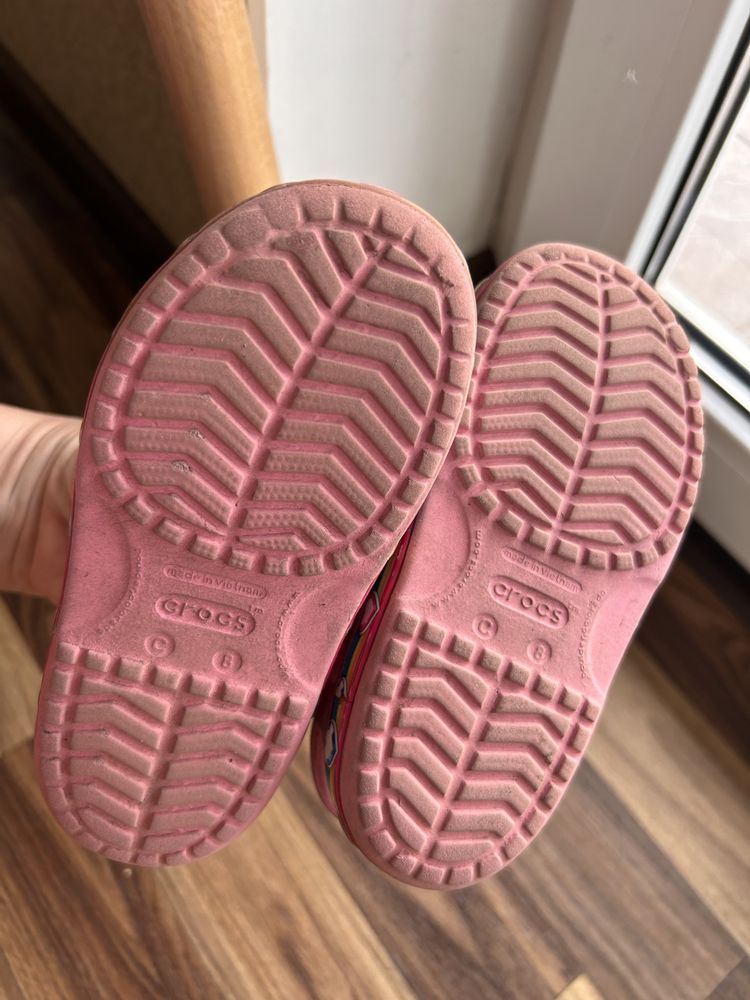 Crocs c8 сандали на девочку