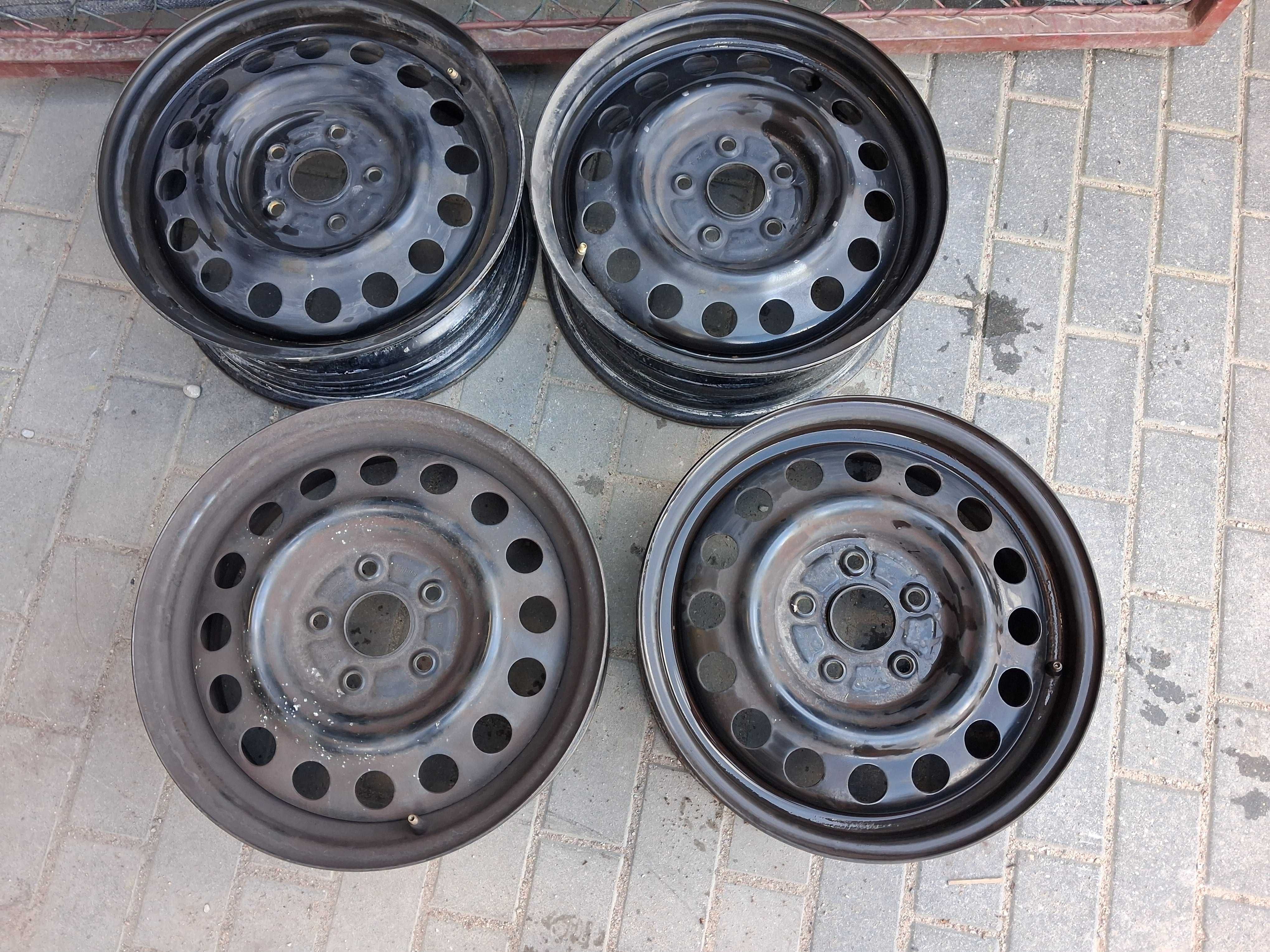 4x felgi stalowe 16 5x114,3 Suzuki SX-4 S-Cross Toyota Auris Rav4