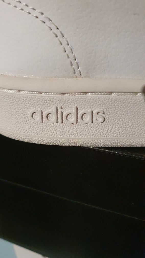 Buty damskie sportowe Adidas Advantage Rozmiar 40