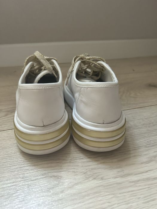 Шкіряні кросівки Geox