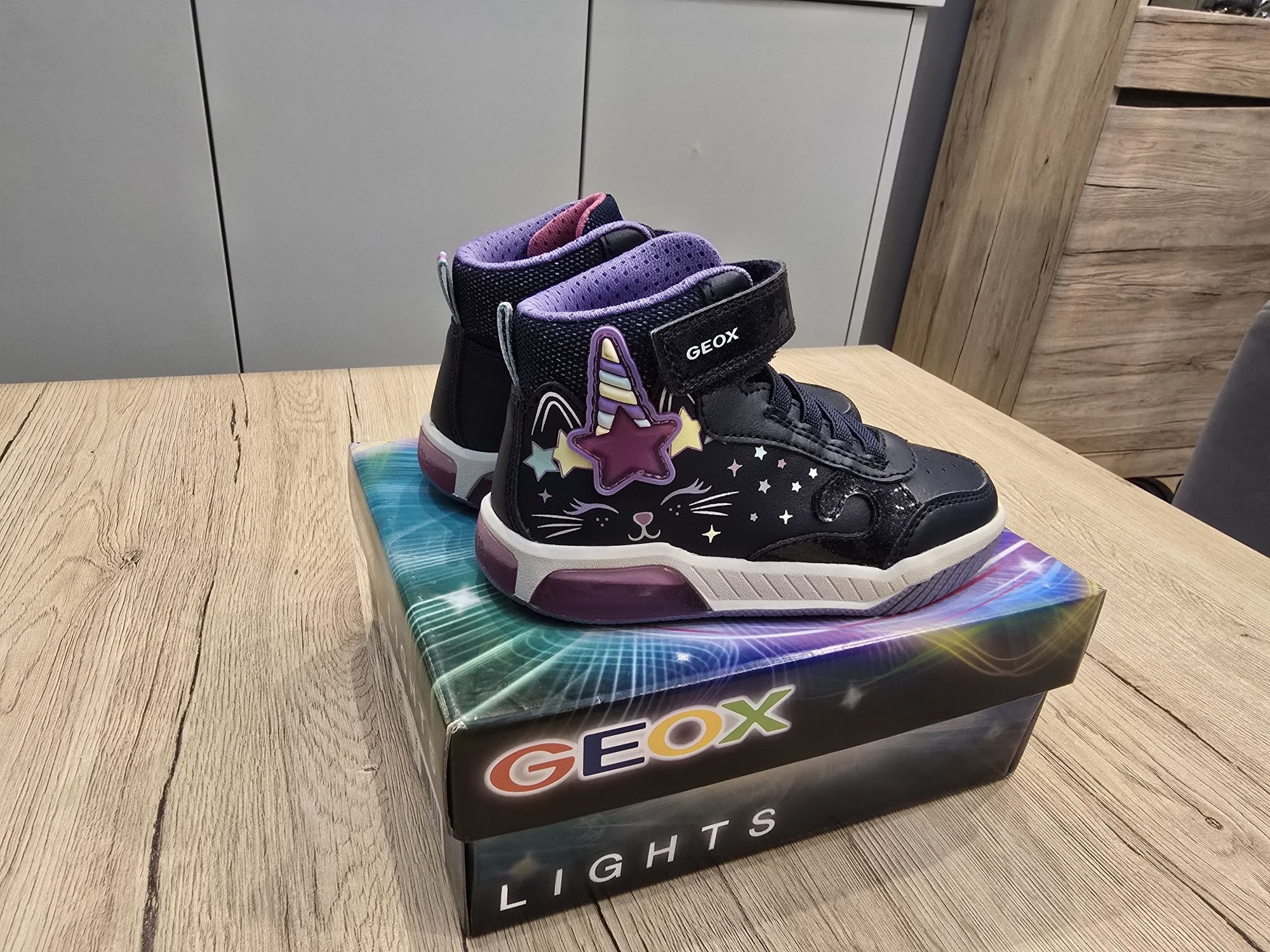 GEOX J46 ASB Lights r.27