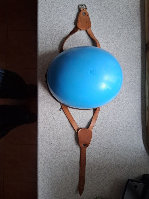 Kask orzeszek pamietajacy czasy PRL-dla kolekcjonera