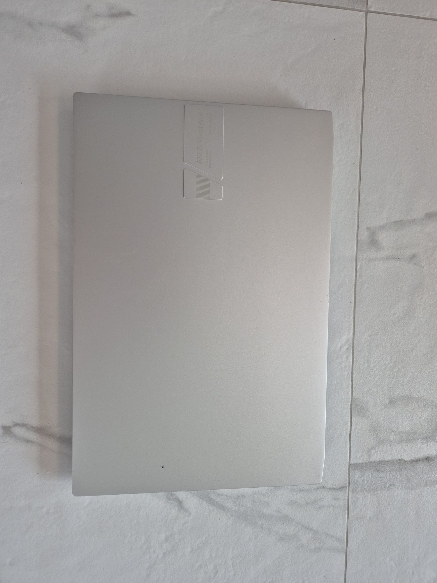 Ноутбук ASUS Vivobook