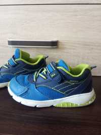 Sportowe buty 26,5