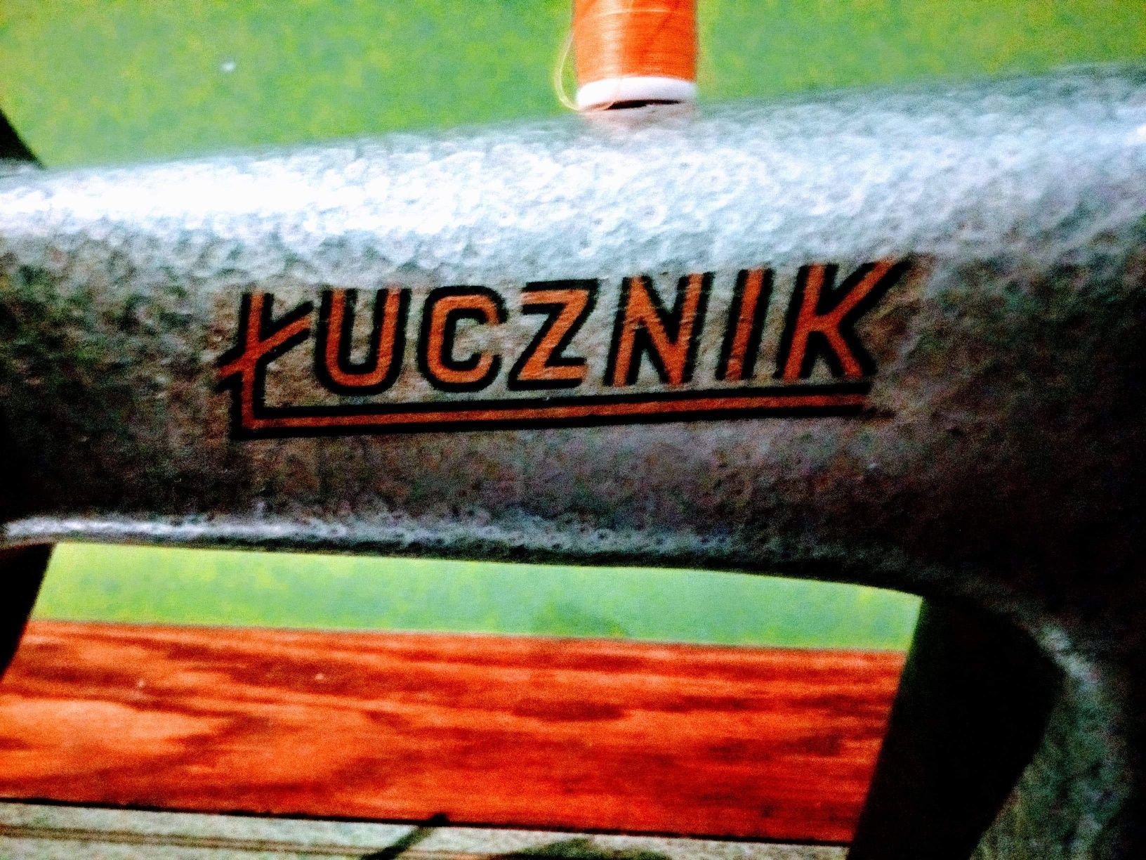 Zabytkowa Maszyna Łucznik
