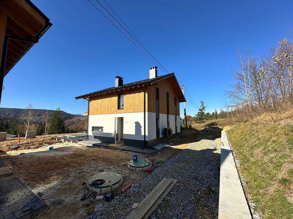 Продаж 2-поверхового котеджу в Карпатах