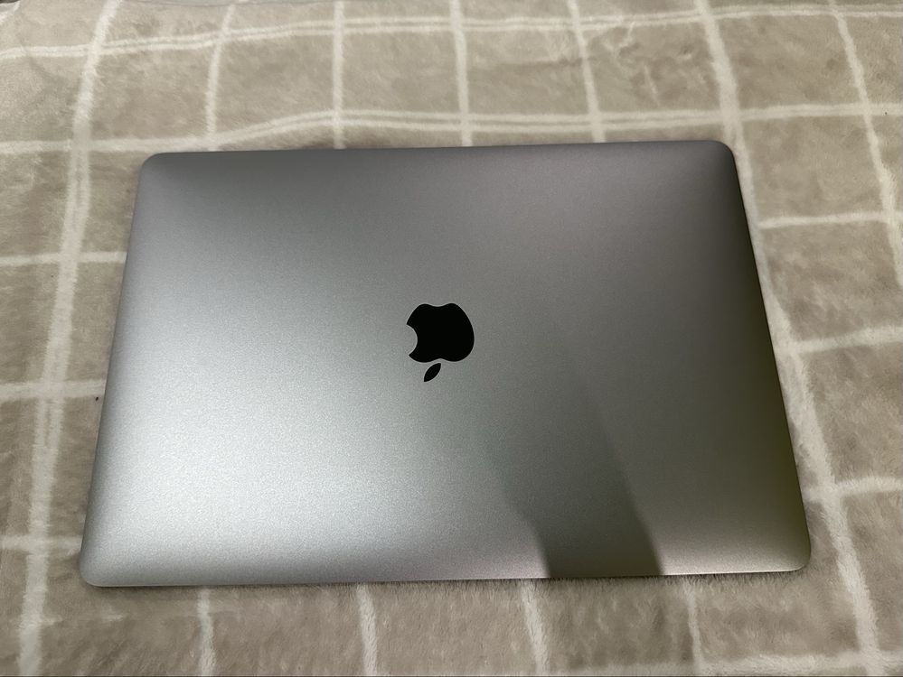 MacBook Air 2020 M1 !продаж терміново!