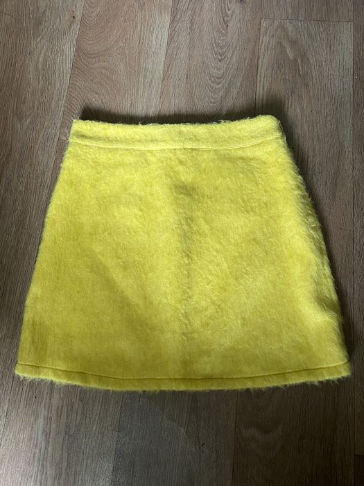 Спідниця жовтого кольору