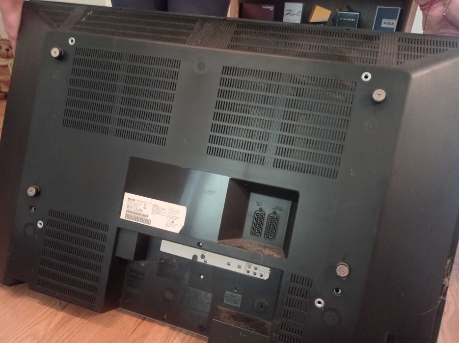 Telewizor Philips płaski - panoramiczny LCD 32 cale