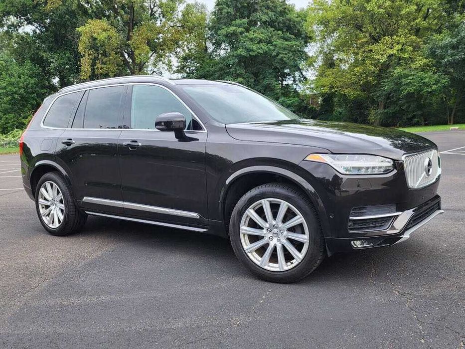 Volvo XC90 T6 R-Design      2016
