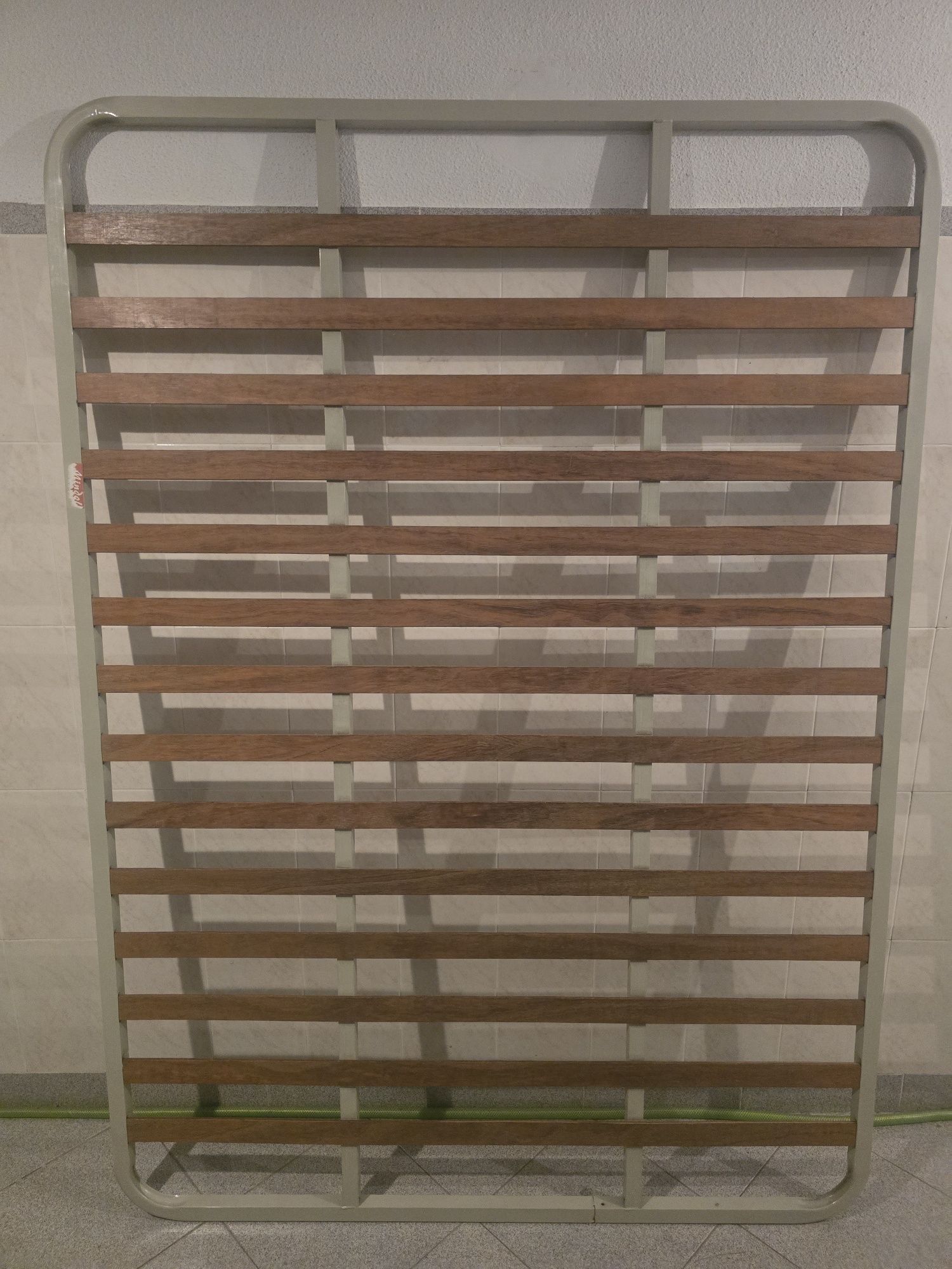 Estrado de cama de casal