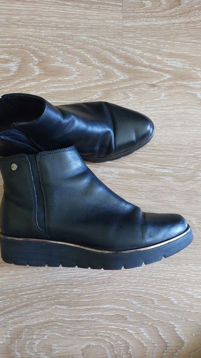 Черевики жіночі [ шкіра)-39р.