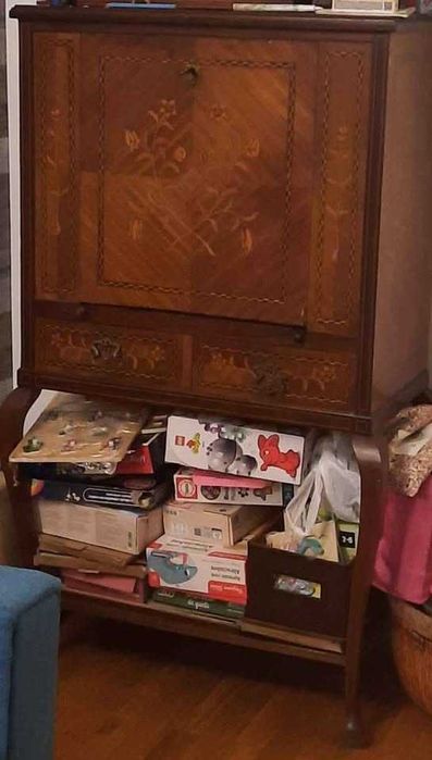 Licoreiro em Marqueterie