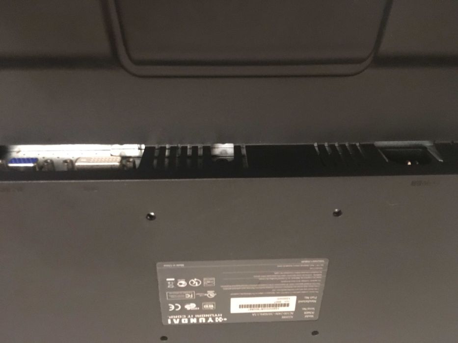 monitor 22 cale Hyundai